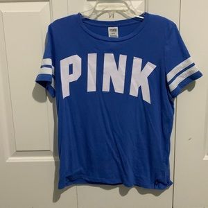 Comfy material, size Medium, long top( for reference I’m 5’0), smoke free home